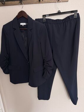 Calvin Klein Dark Navy Single-Breasted Blazer